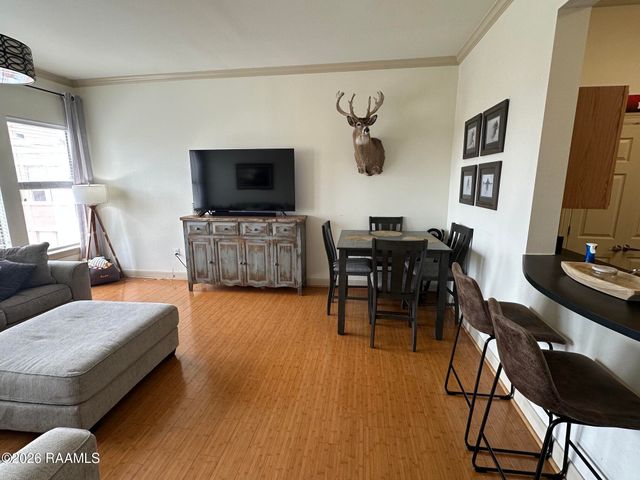 201 Settlers Trace Boulevard 2408, Lafayette, LA 70508