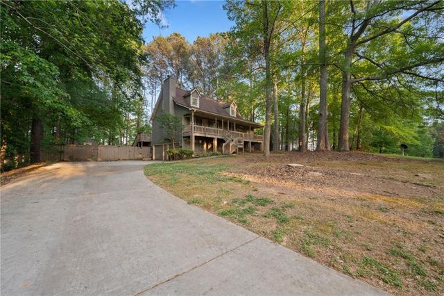 77 Alma Drive, Dallas, GA 30157