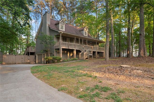 77 Alma Drive, Dallas, GA 30157