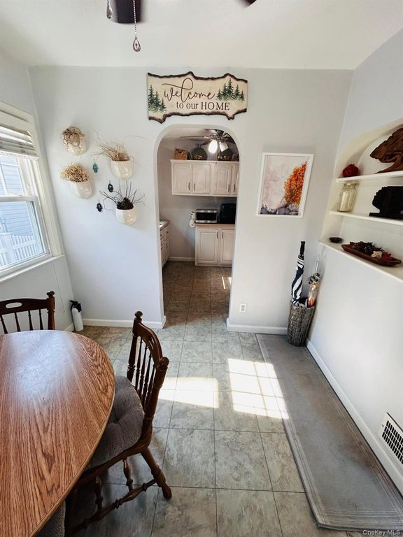 98 Albertson Place, Mineola, NY 11501 — photo 5