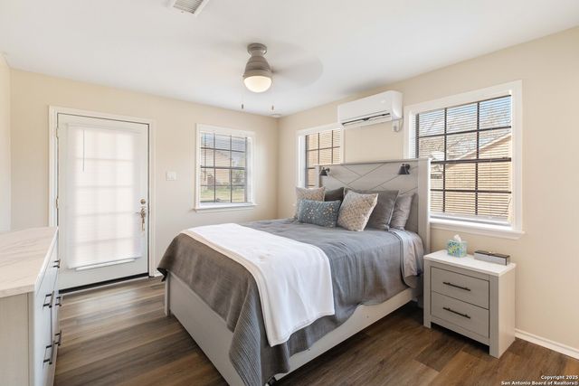 2400 Longmire Dr Apt 401, College Sta, TX 77845