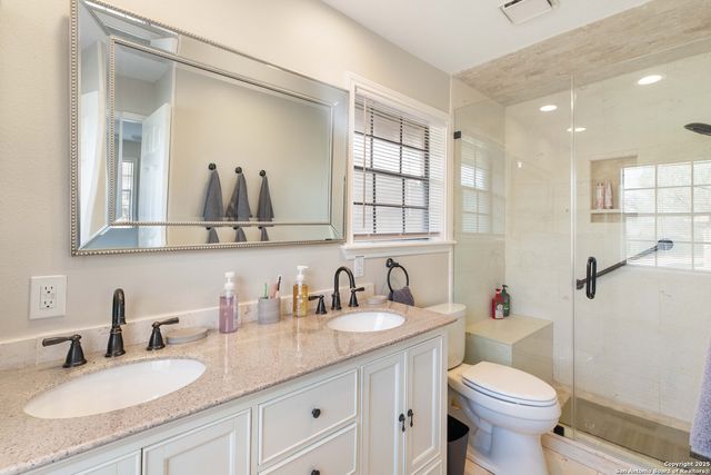 2400 Longmire Dr Apt 401, College Sta, TX 77845