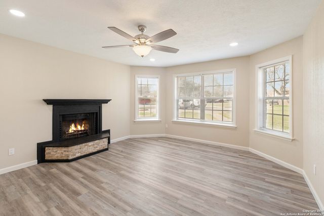 2400 Longmire Dr Apt 401, College Sta, TX 77845