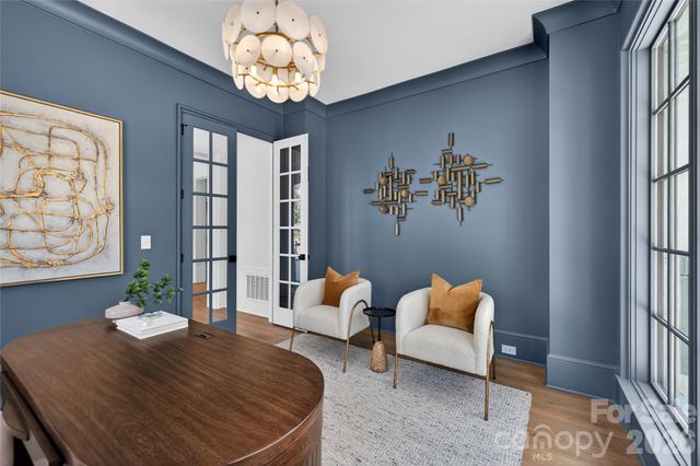 914 Edinburgh Lane, Charlotte, NC 28209