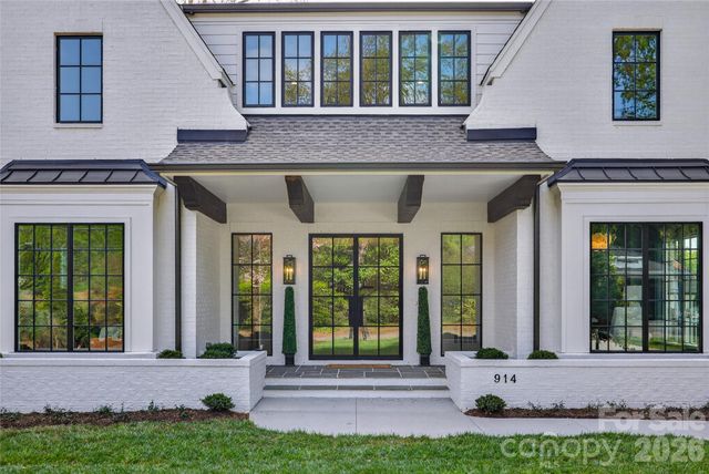 914 Edinburgh Lane, Charlotte, NC 28209