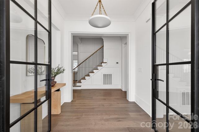 914 Edinburgh Lane, Charlotte, NC 28209