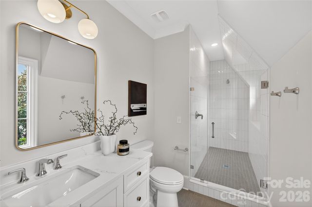 914 Edinburgh Lane, Charlotte, NC 28209