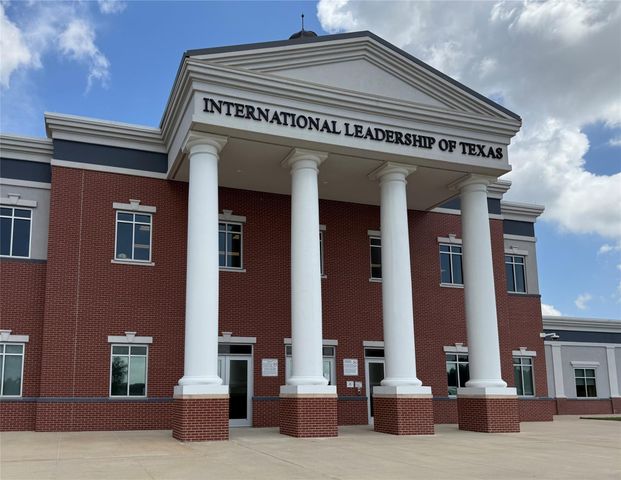 1950 Road 5502, Cleveland, TX 77327