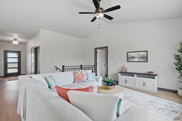 1234 PINNACLE CT, Rapid City, SD 57701