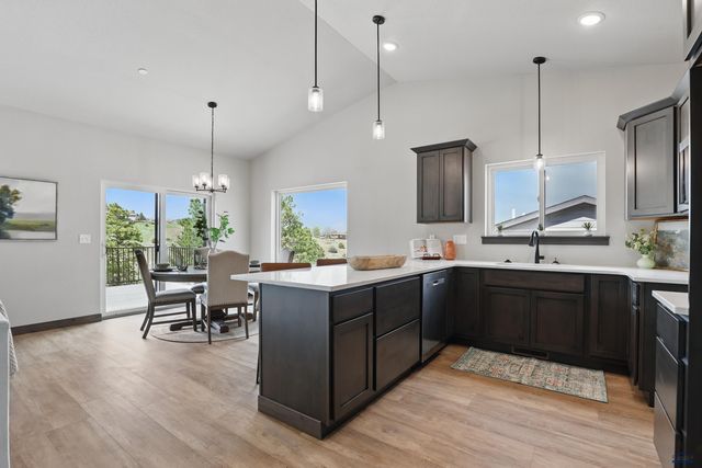 1234 PINNACLE CT, Rapid City, SD 57701