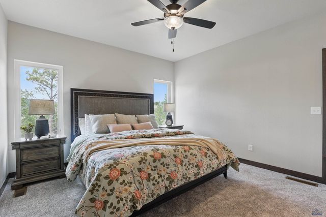 1234 PINNACLE CT, Rapid City, SD 57701