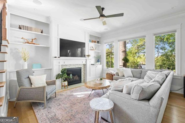 571 Glenwood Place SE, Atlanta, GA 30316