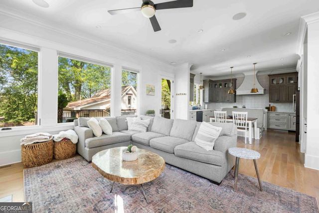 571 Glenwood Place SE, Atlanta, GA 30316