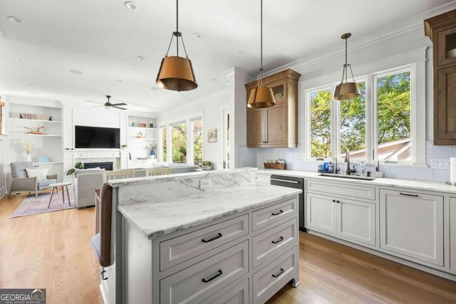 571 Glenwood Place SE, Atlanta, GA 30316