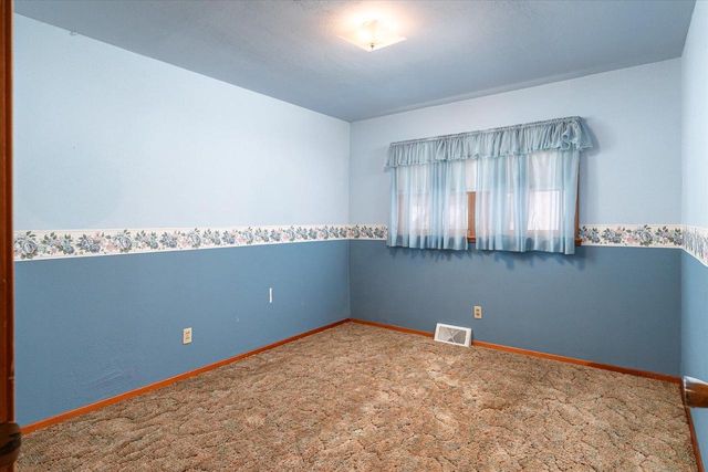 427 E Oak STREET, Viroqua, WI 54665