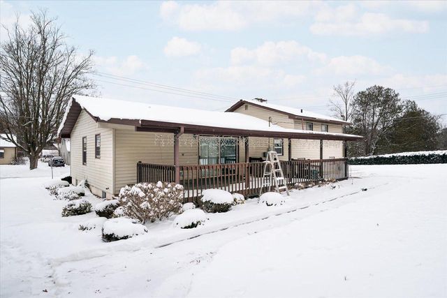 427 E Oak STREET, Viroqua, WI 54665