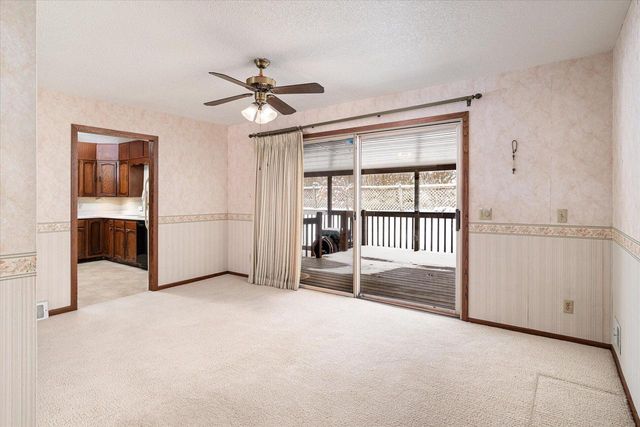 427 E Oak STREET, Viroqua, WI 54665