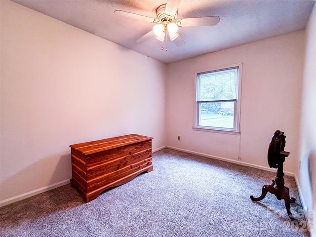 518 Vinecrest Drive, Matthews, NC 28105
