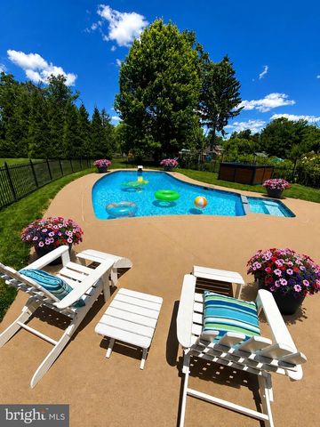 841 W BUTLER PIKE, Ambler, PA 19002