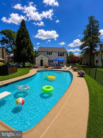 841 W BUTLER PIKE, Ambler, PA 19002