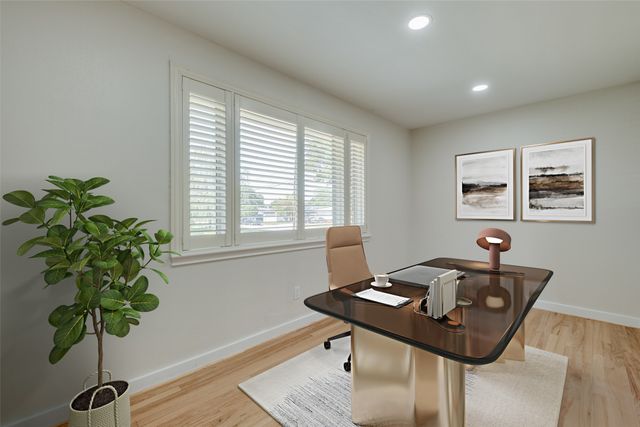 8494 Swift Avenue, Dallas, TX 75228