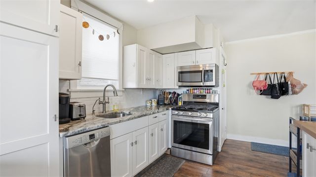 729 Woodbourne Ave, Brookline, PA 15226