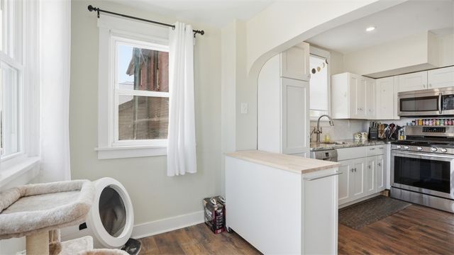 729 Woodbourne Ave, Brookline, PA 15226