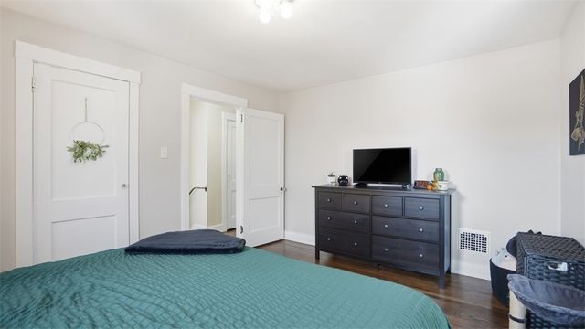 729 Woodbourne Ave, Brookline, PA 15226