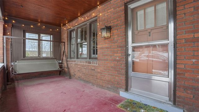 729 Woodbourne Ave, Brookline, PA 15226