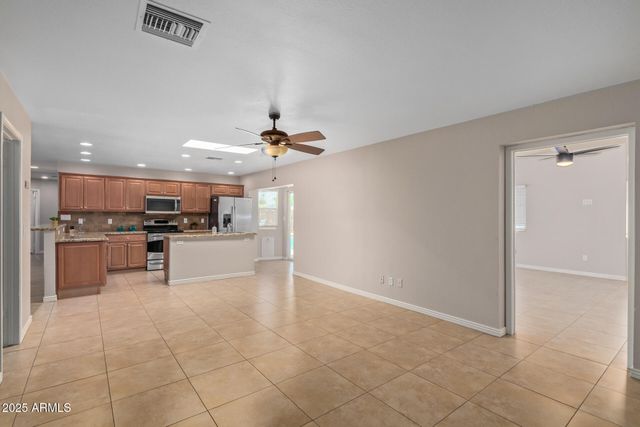 5217 E SHEENA Drive, Scottsdale, AZ 85254