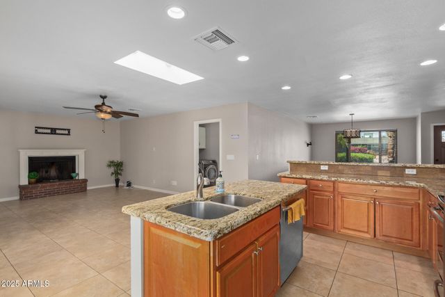 5217 E SHEENA Drive, Scottsdale, AZ 85254