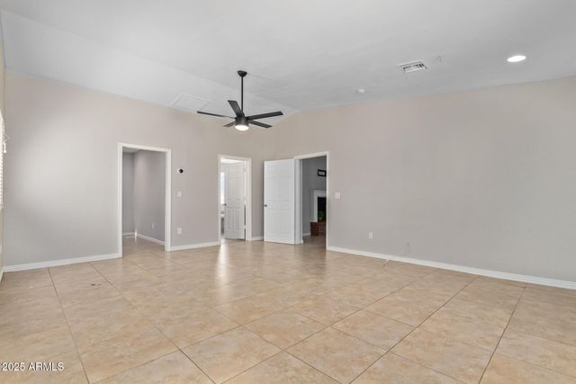 5217 E SHEENA Drive, Scottsdale, AZ 85254