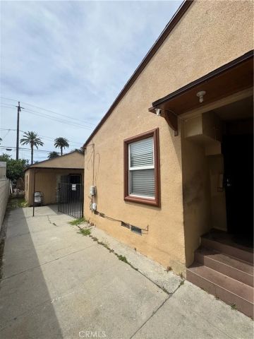 2741 Gale, Long Beach, CA 90810