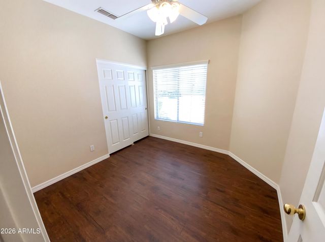 3938 W HACKAMORE Drive, Phoenix, AZ 85083