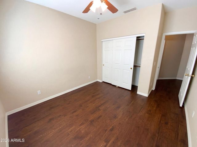 3938 W HACKAMORE Drive, Phoenix, AZ 85083