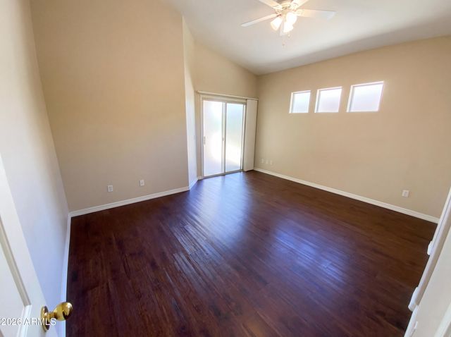 3938 W HACKAMORE Drive, Phoenix, AZ 85083