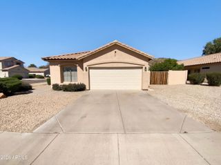 3938 W HACKAMORE Drive, Phoenix, AZ 85083