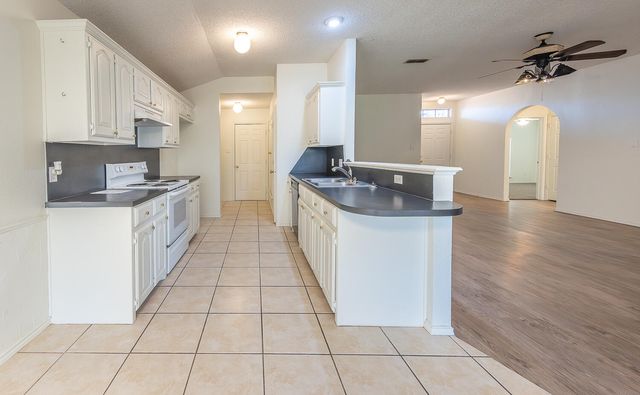 6109 13th Street, Lubbock, TX 79416