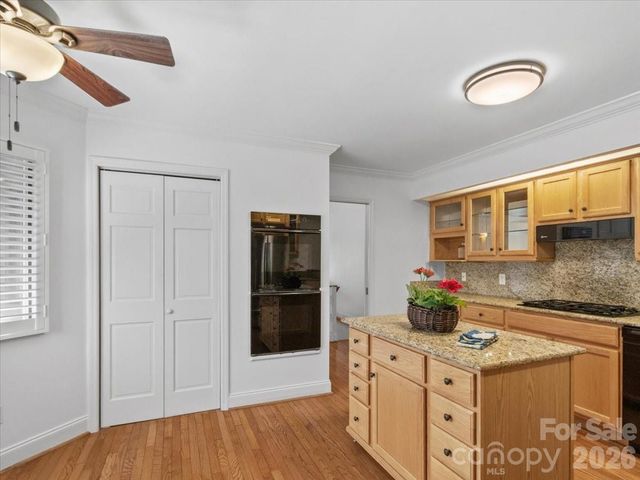 21 Ridge Terrace, Asheville, NC 28804
