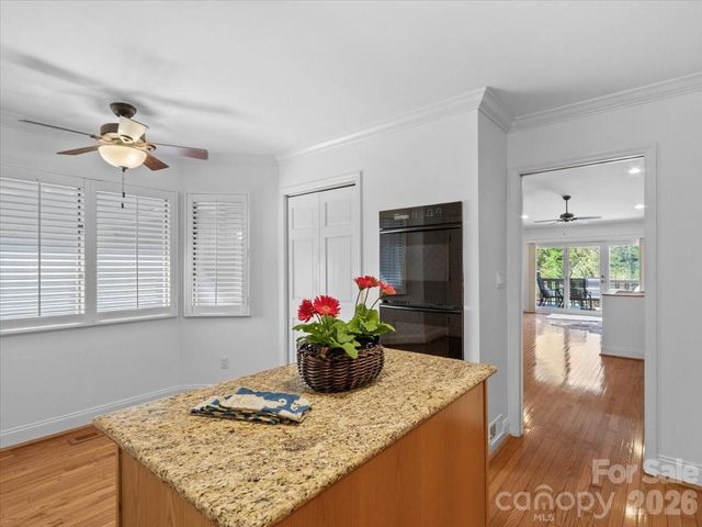 21 Ridge Terrace, Asheville, NC 28804