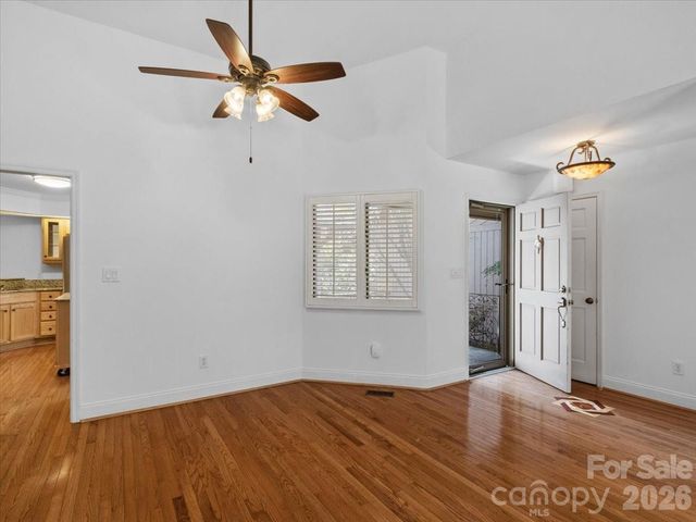 21 Ridge Terrace, Asheville, NC 28804