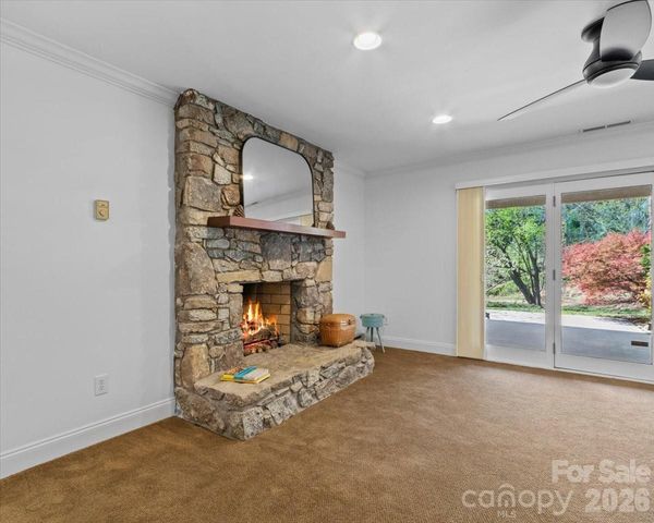 21 Ridge Terrace, Asheville, NC 28804