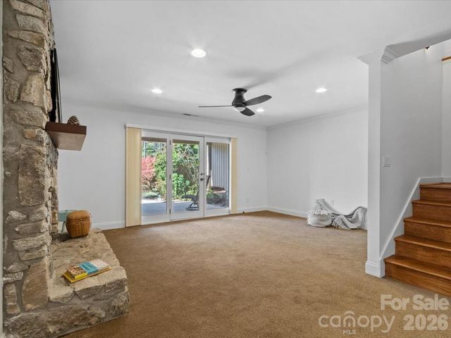 21 Ridge Terrace, Asheville, NC 28804