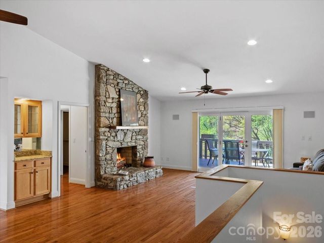 21 Ridge Terrace, Asheville, NC 28804