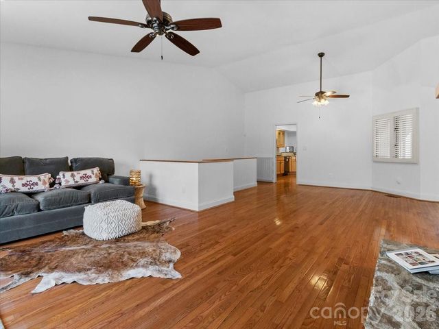 21 Ridge Terrace, Asheville, NC 28804