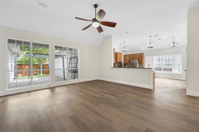 4524 Ridgepointe Drive, The Colony, TX 75056