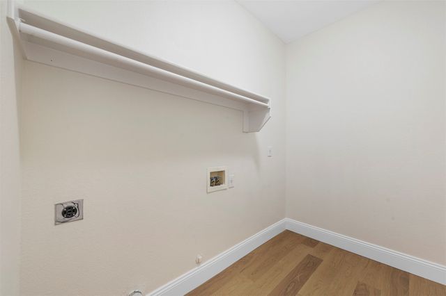 4524 Ridgepointe Drive, The Colony, TX 75056