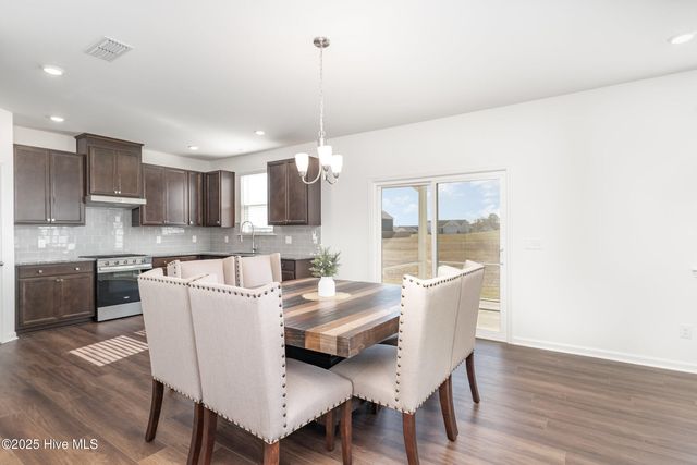 645 Thomas Gage Drive, Fuquay Varina, NC 27526