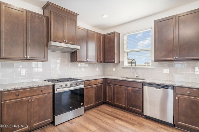 645 Thomas Gage Drive, Fuquay Varina, NC 27526