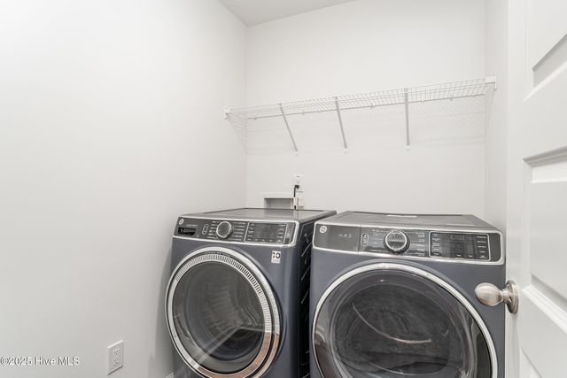 645 Thomas Gage Drive, Fuquay Varina, NC 27526